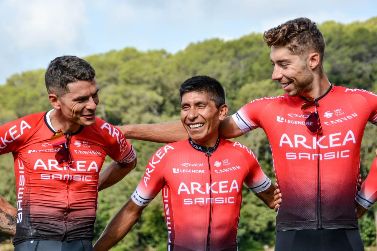Naro Quintana buen ambiente Tour 2020 Arkea - Ph. Arkea Samsic Tw - www.ciclismocolombiano.com