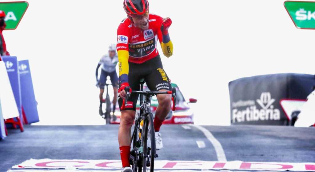 Richard Carapaz Movistar Team Primoz Roglic