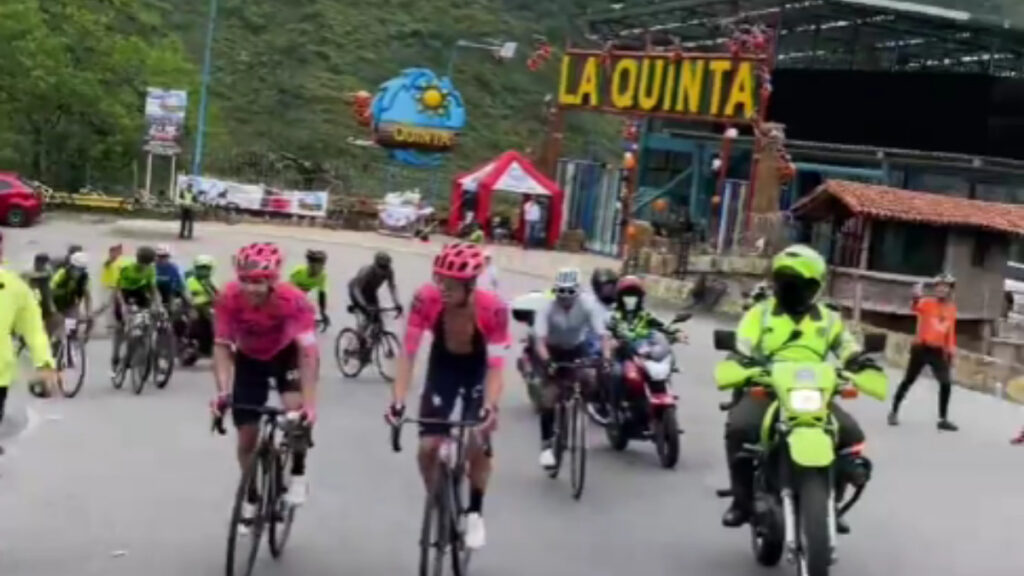Rigoberto Urán Sergio Higuita subida Giro de Rigo 2021