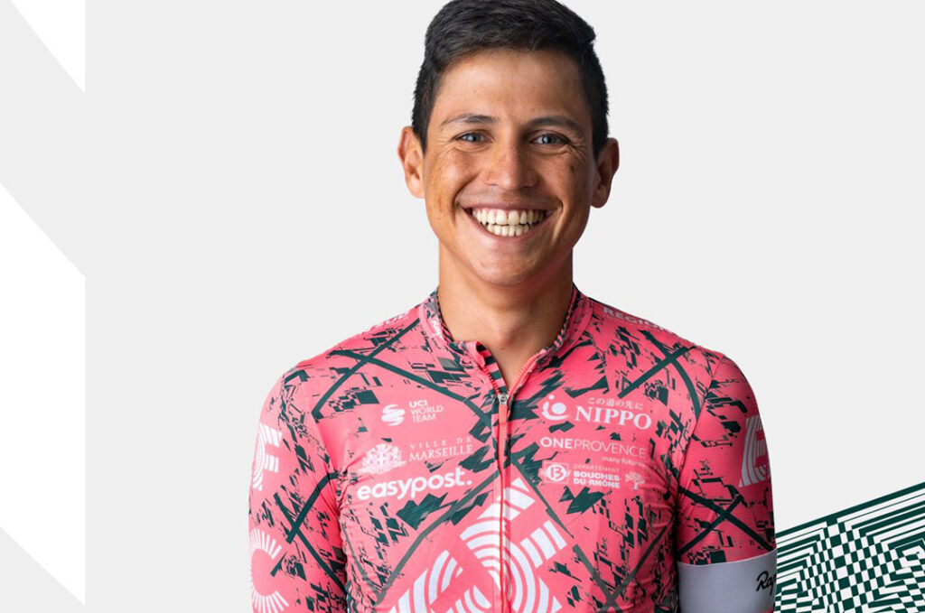 ESTEBAN CHAVES sonrisa