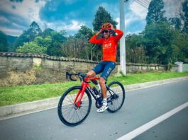 Egan Bernal en segunda semana de recuperación montando bici