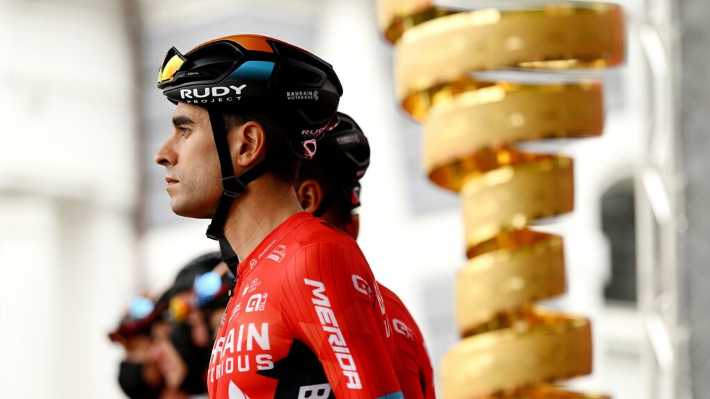 Mikel Landa junto al Amore