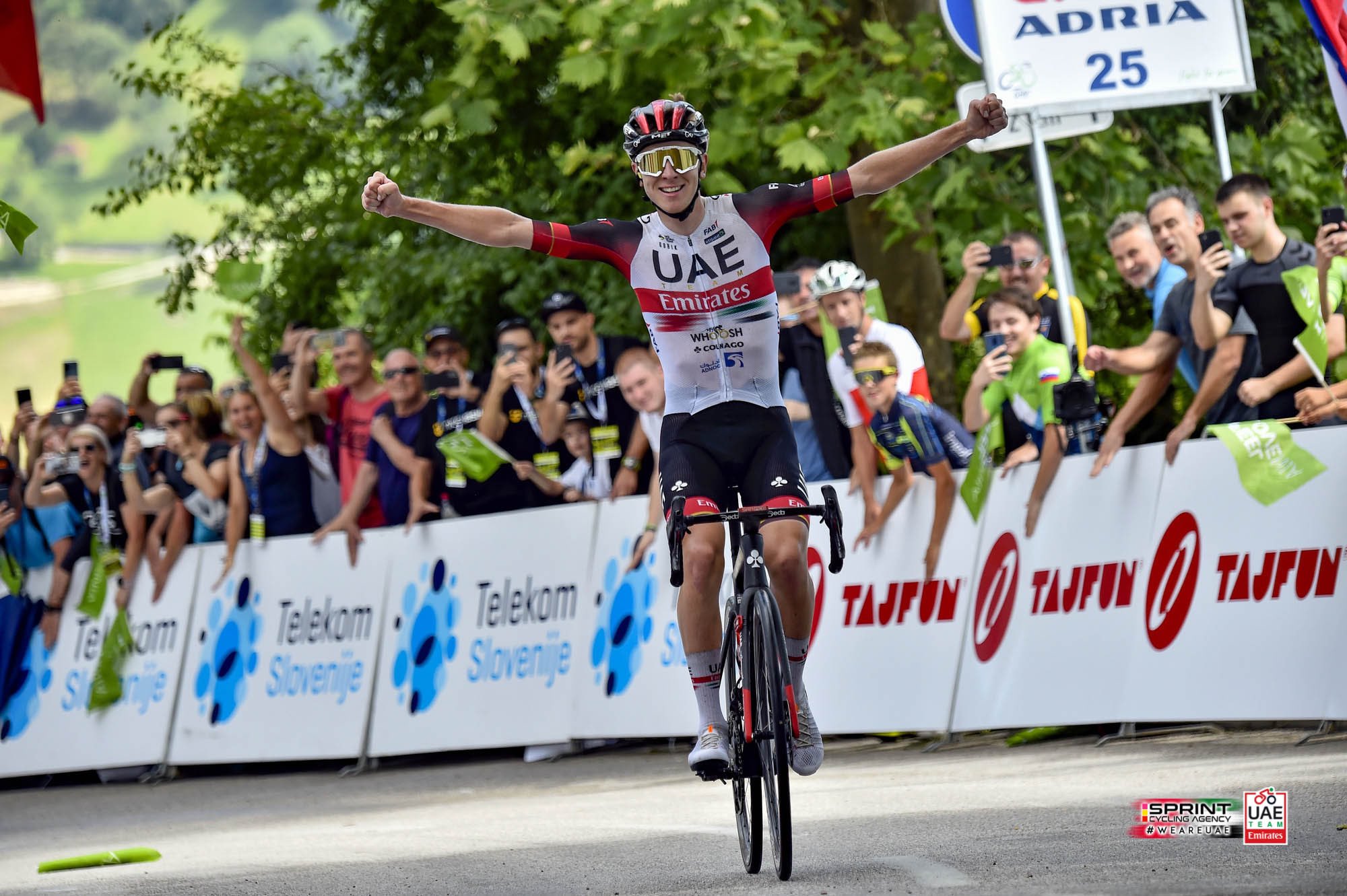 Tadej Pogacar apunta en 2023 a ganar esta carrera, los clasicómanos