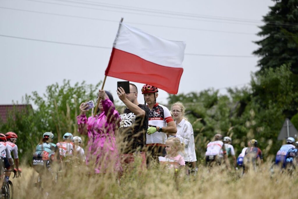Polonia bander en el Tour de Polonia 2022