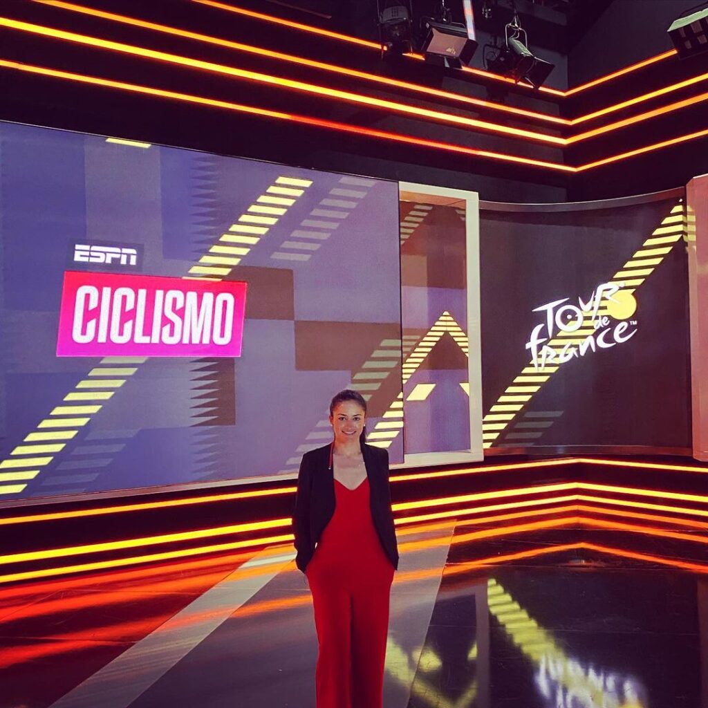 Laura Lozano en set de ESPN