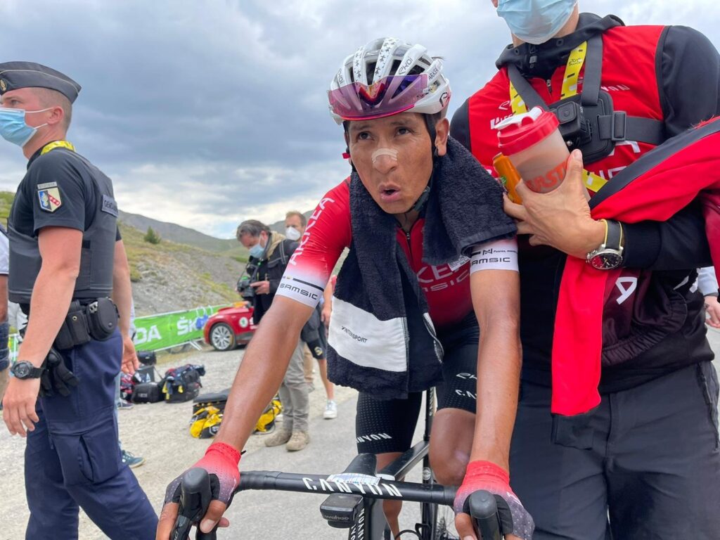 Nairo Quintana llegando a la cima