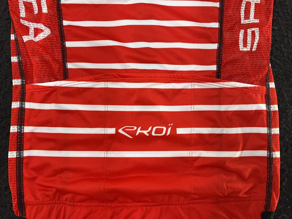 Lineas en el uniforme del Arkea