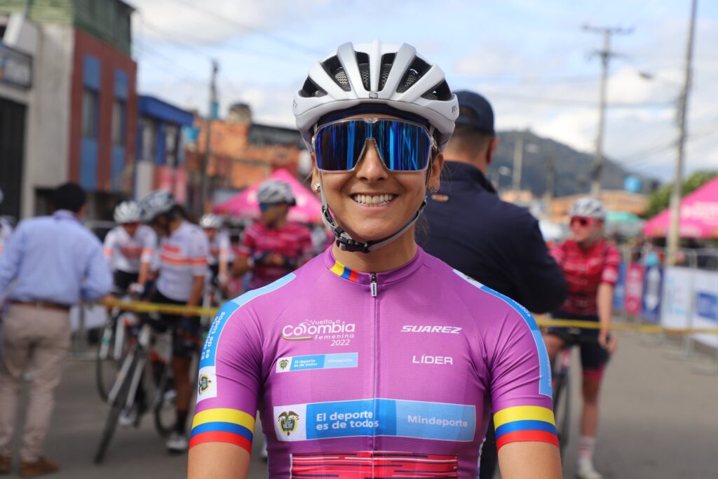 Diana Peñuela sonriendo