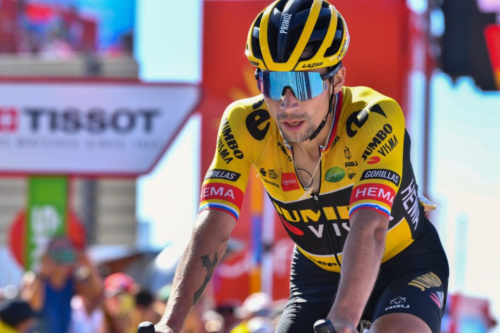 Primoz Roglic uniforme 2022 Jumbo