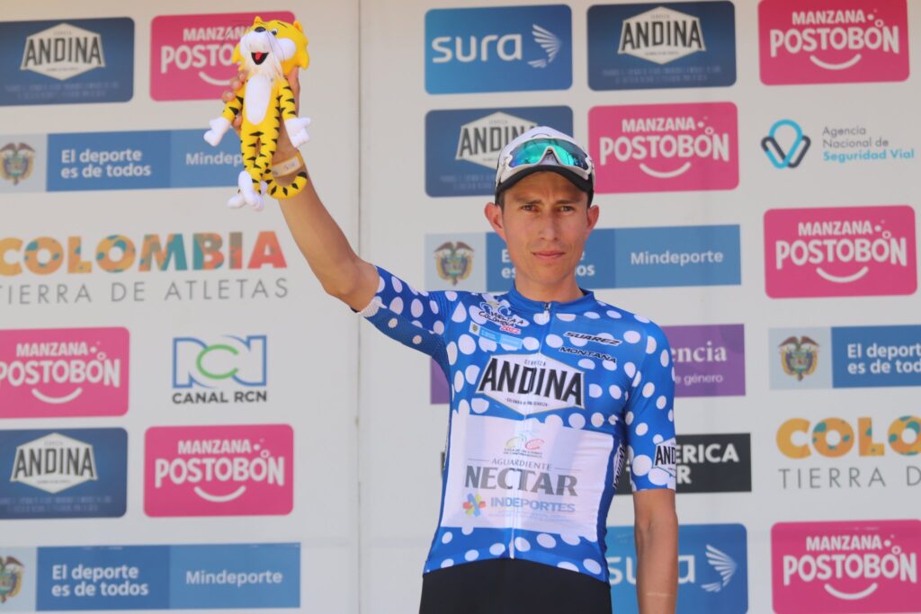 Yecid Sierra en el podio
