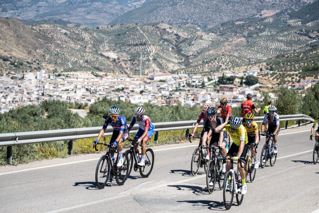 Ciclistas en competencia