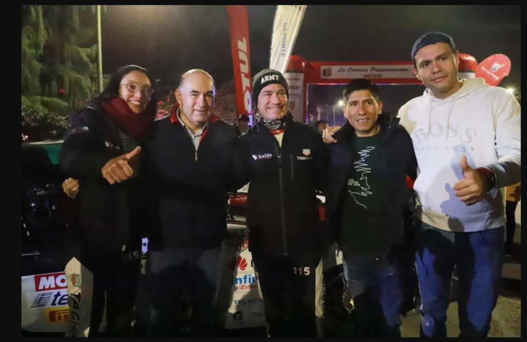 Nairo en fotos con mexicanos