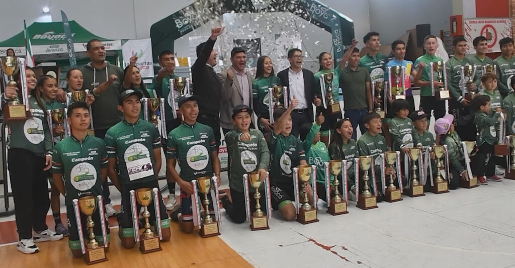 Nairo con los Boyacá Avanza 2023