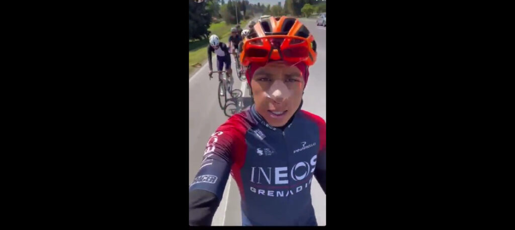 Egan Bernal Ineos tapado