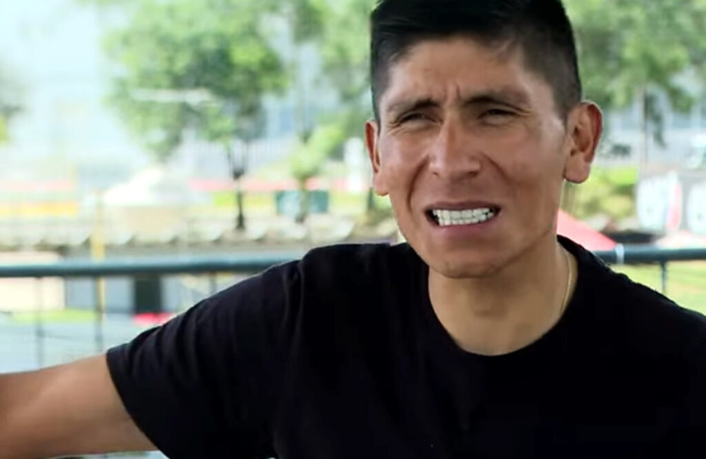 Nairo Quintana aprentando dientes
