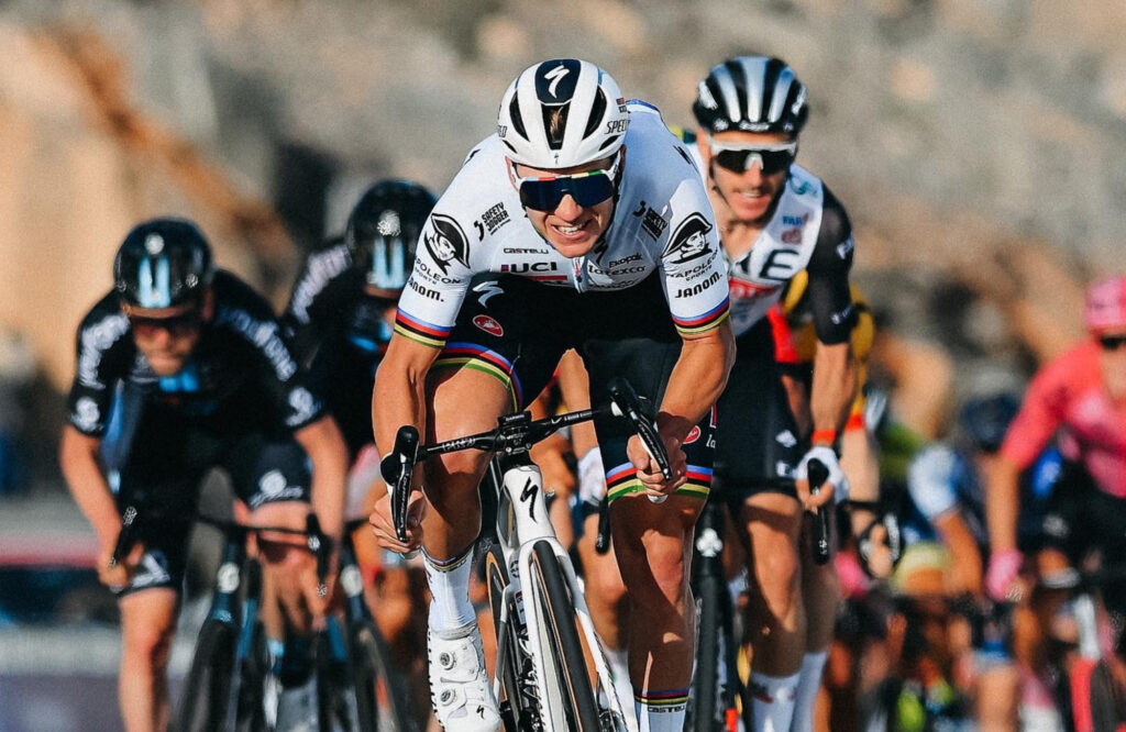 Evenepoel sprintando