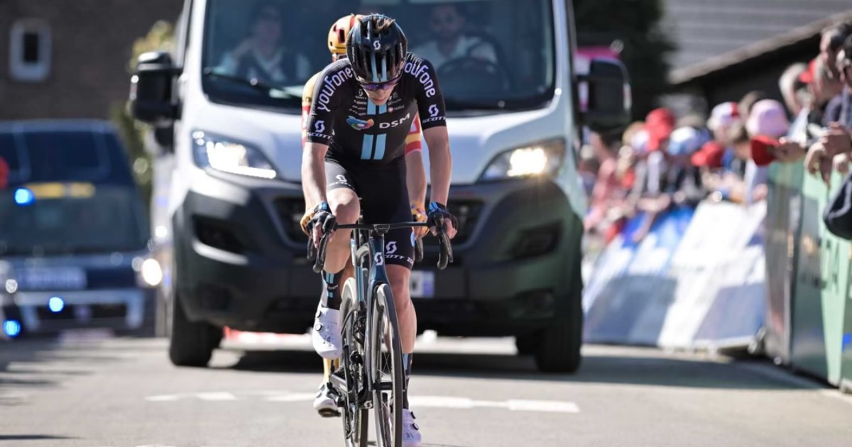 Tour de Francia 2026: ¿qué es el coche escoba? Coche de carrera detrás de un ciclista rezagado en una etapa del Tour de Francia