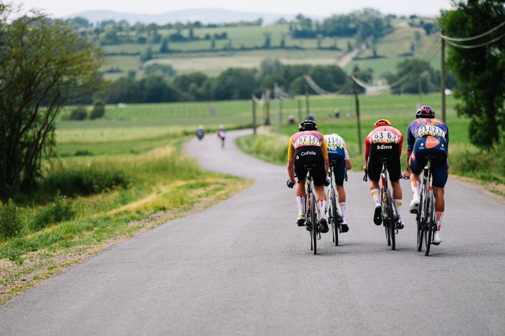 Fuga de la etapa 2 del Tour Auvergne Rhône-Alpes 2026