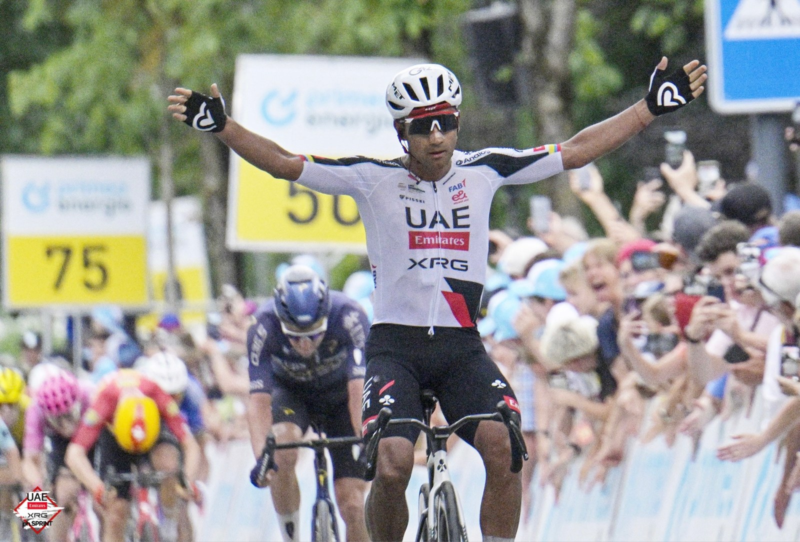 Así les fue a los latinoamericanos en la etapa 4 del Tour de Suiza 2026 Jhonatan Narváez celebrando con UAE Team Emirates-XRG en el Tour de Suiza 2026