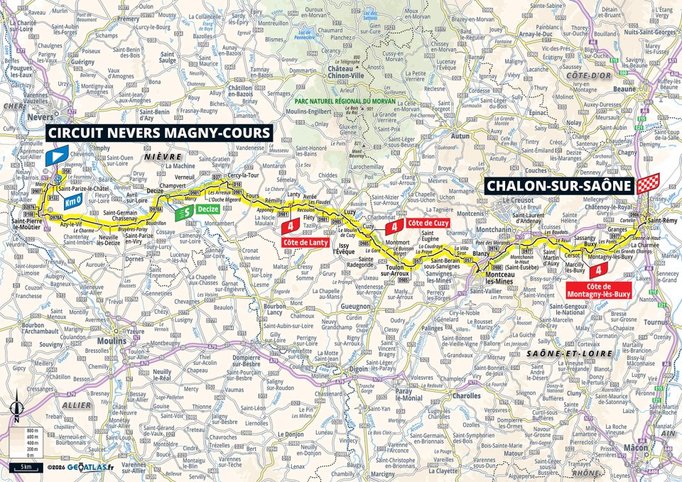 Mapa oficial de la etapa 12 del Tour de Francia 2026: Circuit Nevers Magny-Cours ></noscript> Chalon-sur-Saône» class=»wp-image-150669″/><figcaption>Mapa oficial de la etapa 12 del Tour de Francia 2026: Circuit Nevers Magny-Cours > Chalon-sur-Saône. Imagen: Tour de France / A.S.O.</figcaption></figure>
<h2>Etapa 13: Dole > Belfort</h2>
<p><strong>17/07 | 205,8 km | Media montaña.</strong> Dole > Belfort es la etapa más larga de la edición, con 205,8 kilómetros y perfil de media montaña. La distancia importa tanto como el desnivel: será una jornada de desgaste antes de los Vosgos. Los aspirantes al título deberán administrar alimentación, equipo y concentración, porque un mal día aquí se paga en la montaña siguiente.</p>
<figure class=