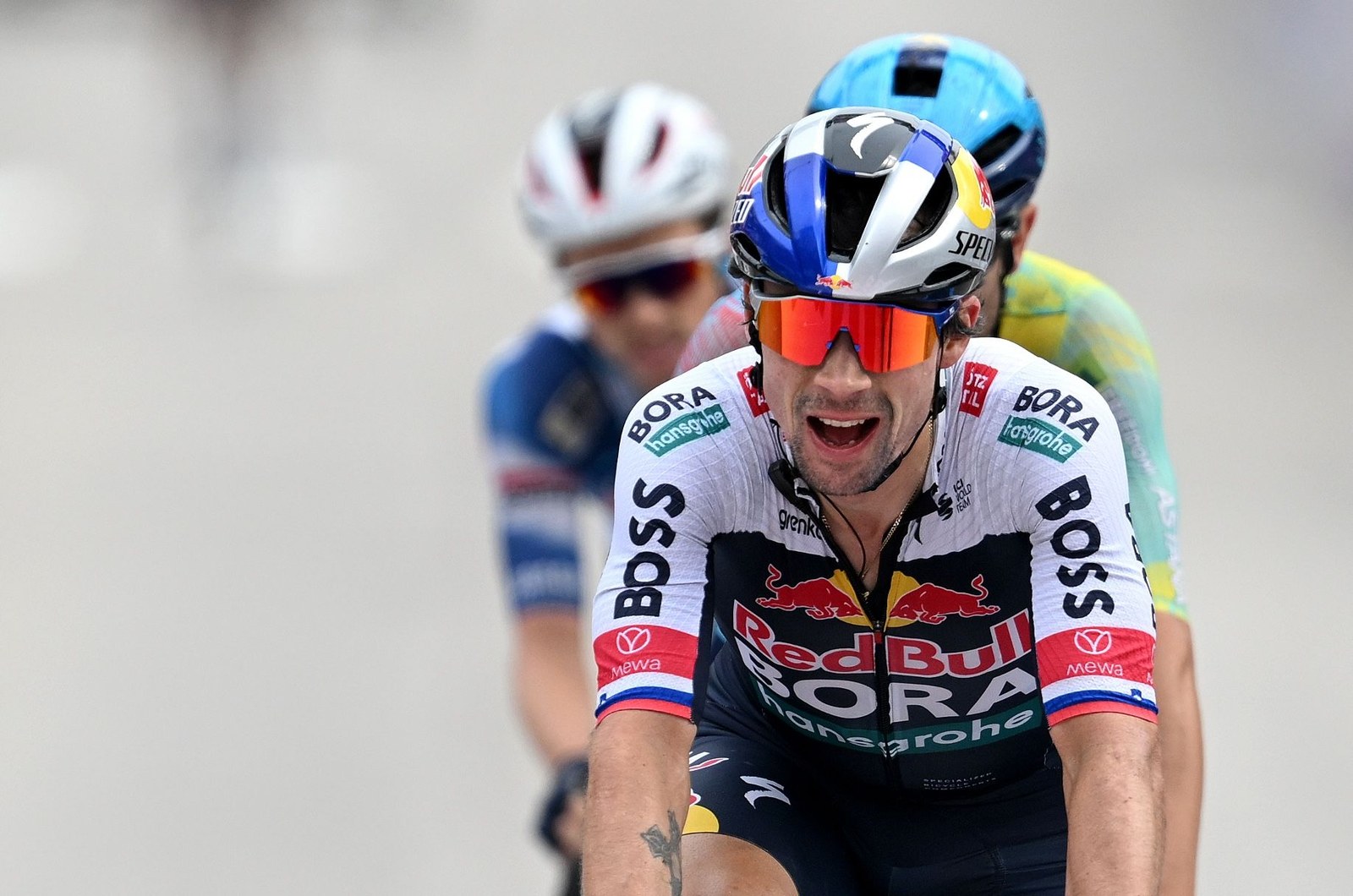 Primoz Roglic, la caída de otro grande en 2026 Primoz Roglic compitiendo con Red Bull-BORA-hansgrohe