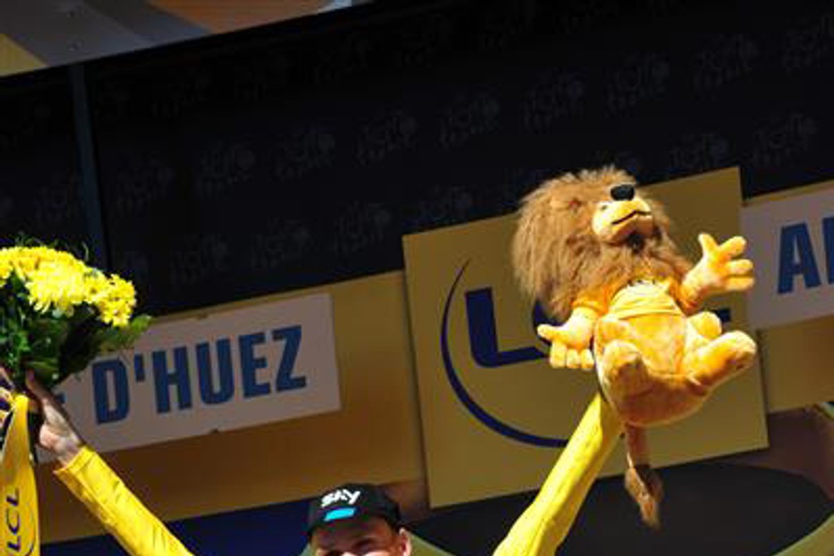 Chris Froome con el maillot amarillo en el Tour de Francia 2015