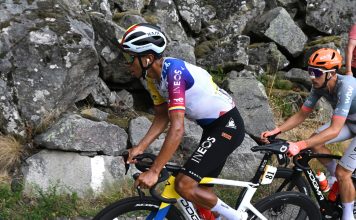 Egan Bernal Tour 2026: el top 20 no calma a Colombia Egan Bernal durante una etapa de montana del Tour de Francia 2026