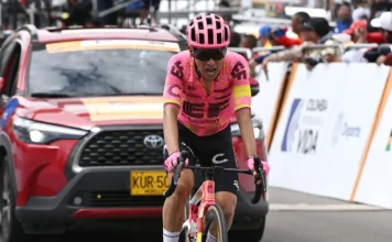 Esteban Chaves en carrera