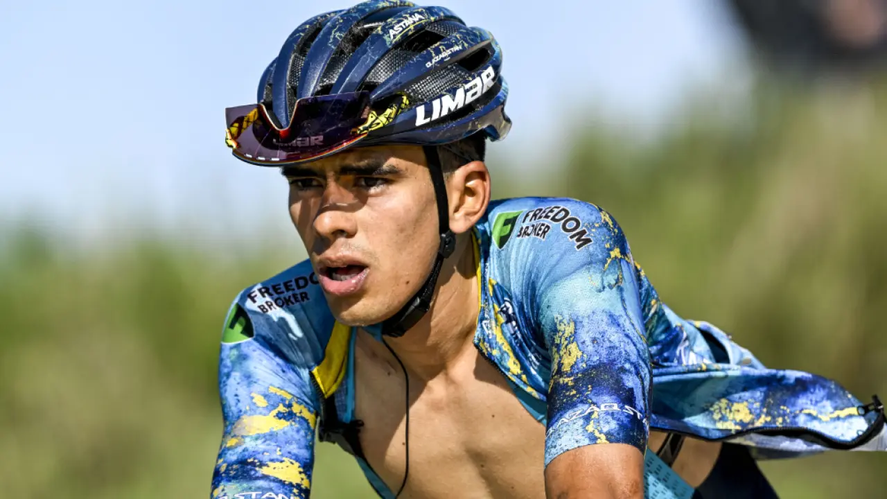 Harold Tejada en carrera con XDS Astana Team
