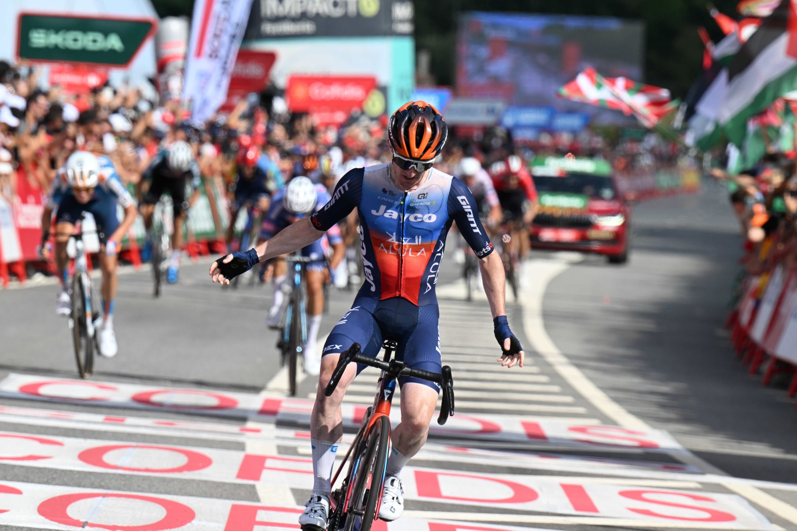 Pelotón etapa 4 Vuelta a España 2026 Andorra