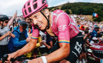 Latinoamericanos en La Vuelta 2026: Carapaz y Tejada resisten Richard Carapaz compite con EF Education-EasyPost