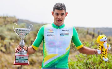 Team Medellín tiene un problema de lujo Diego Camargo celebra en el podio tras ganar etapa en la Vuelta a Colombia 2026
