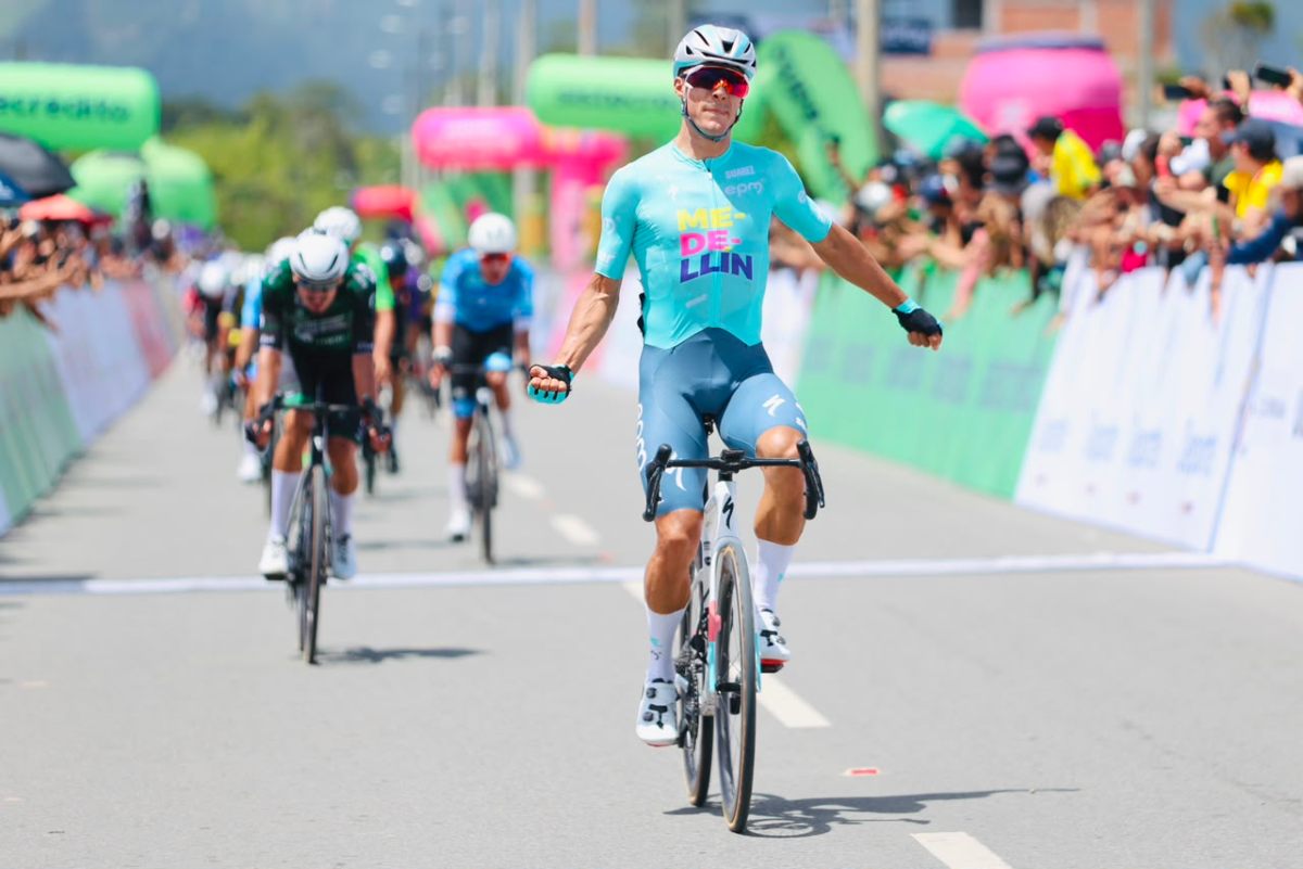 Wilmar Paredes gana la etapa 1 de la Vuelta a Colombia 2026 en Pitalito