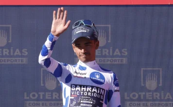 Colombianos en la etapa 13 de la Vuelta a España 2026: Tejada defiende el top 10 Santiago Buitrago con el maillot de la montaña en la Vuelta a España 2026