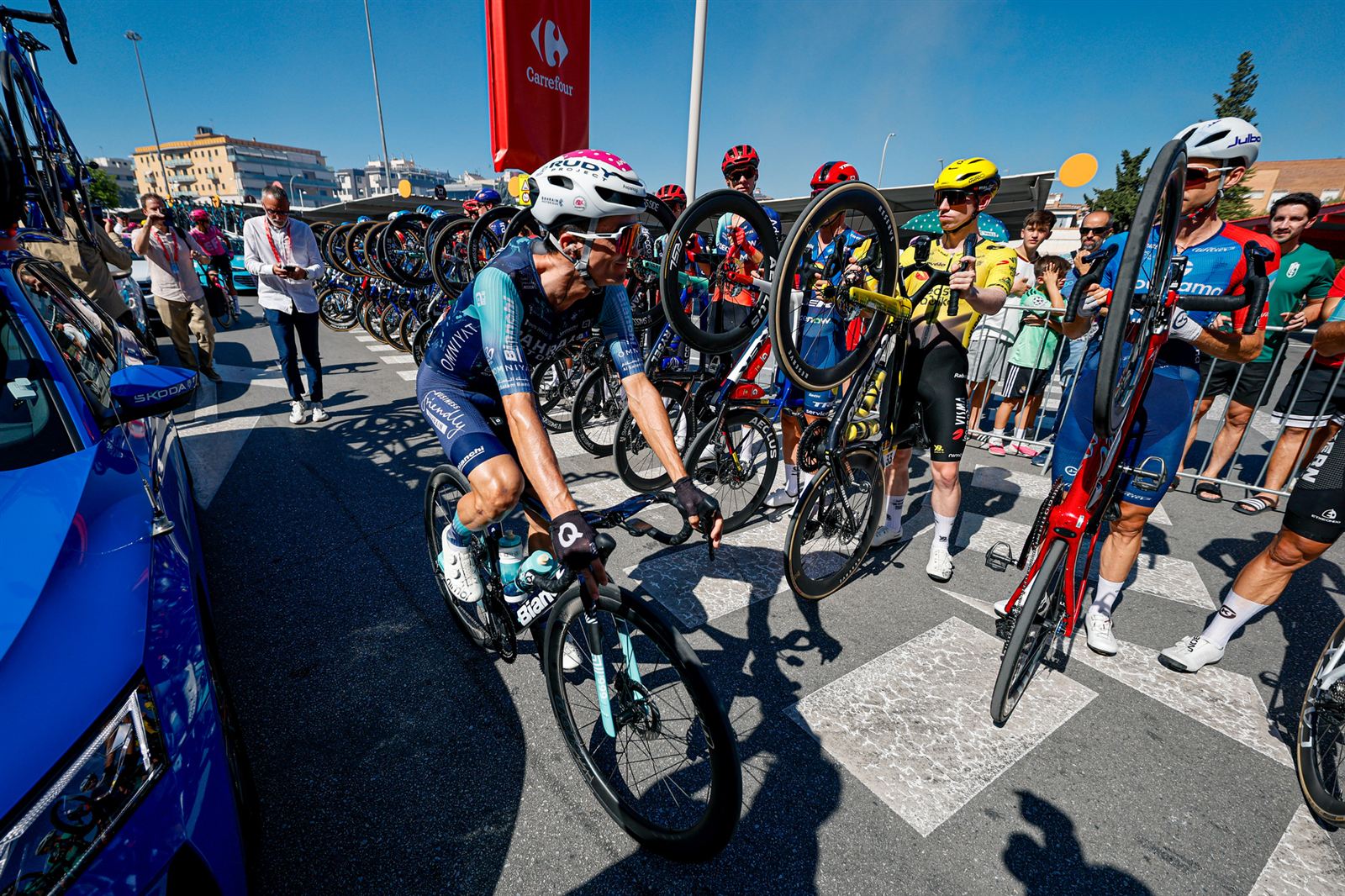Santiago Buitrago con el maillot de la montaña en la etapa 21 de la Vuelta a España 2026
