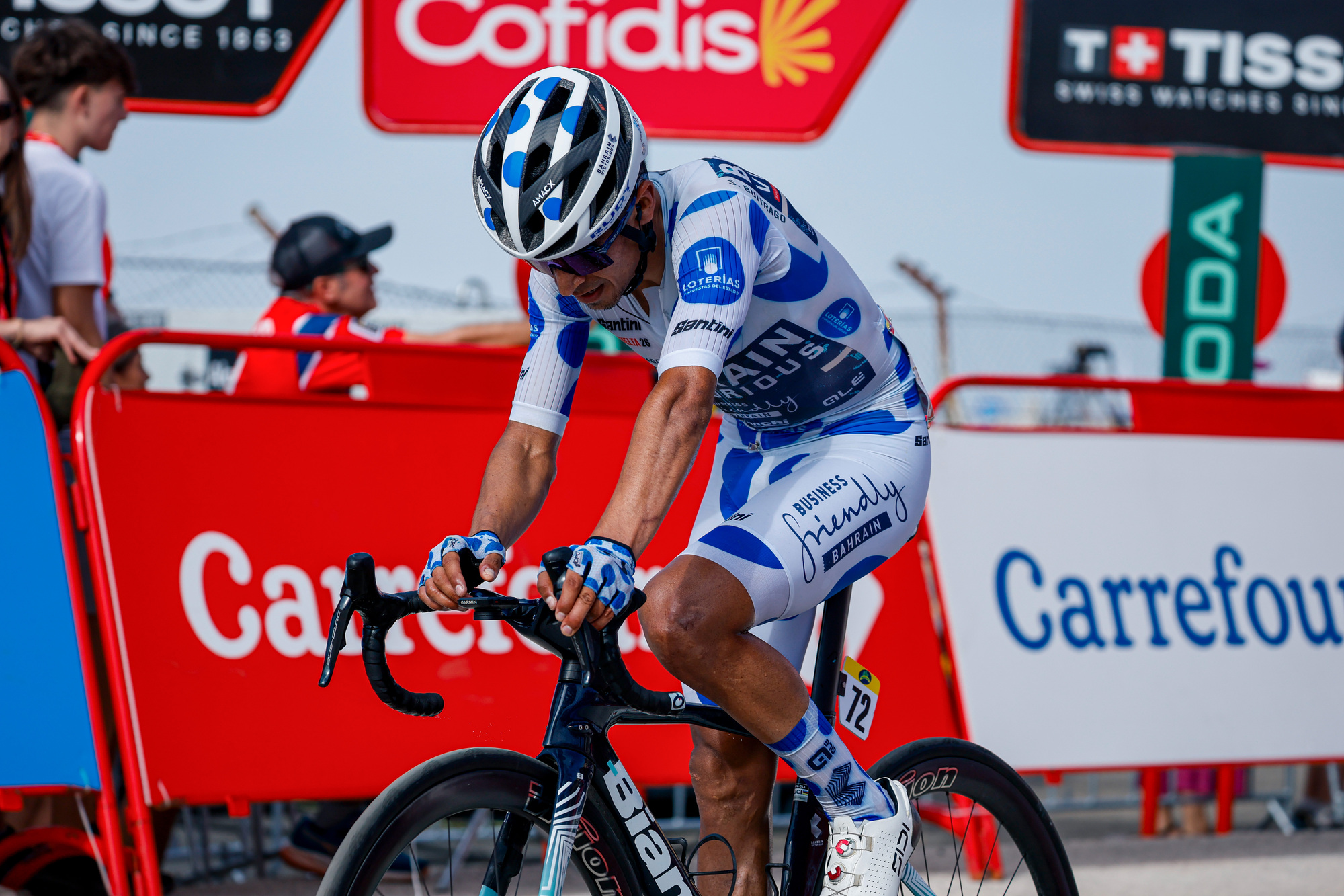 Santiago Buitrago en carrera durante La Vuelta 2026