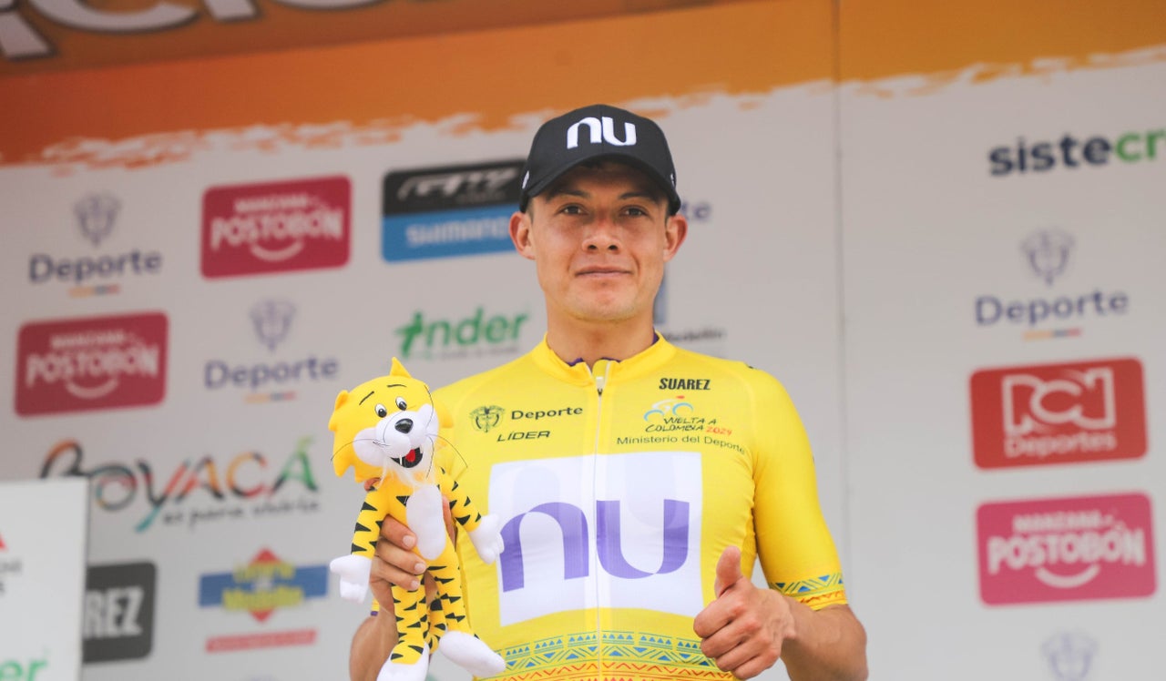 Rodrigo Contreras en una celebración del ciclismo colombiano
