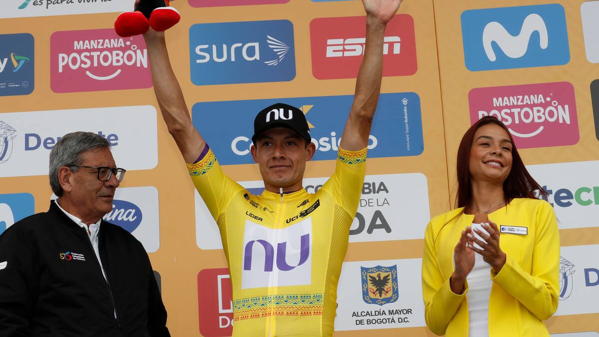 Rodrigo Contreras como campeón del Tour Colombia 2024