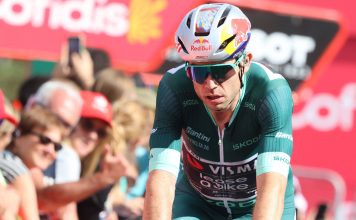 Favoritos etapa 13 Vuelta a España 2026 en Loja: Van Aert, Brennan y el factor Nys Wout van Aert en acción durante la Vuelta a España 2026