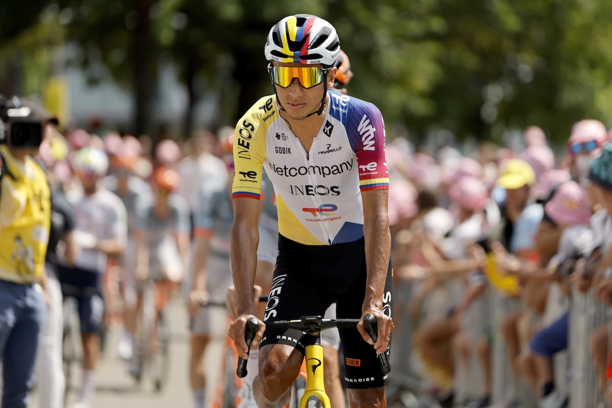 Egan Bernal durante el Giro de Italia 2026 con Netcompany INEOS