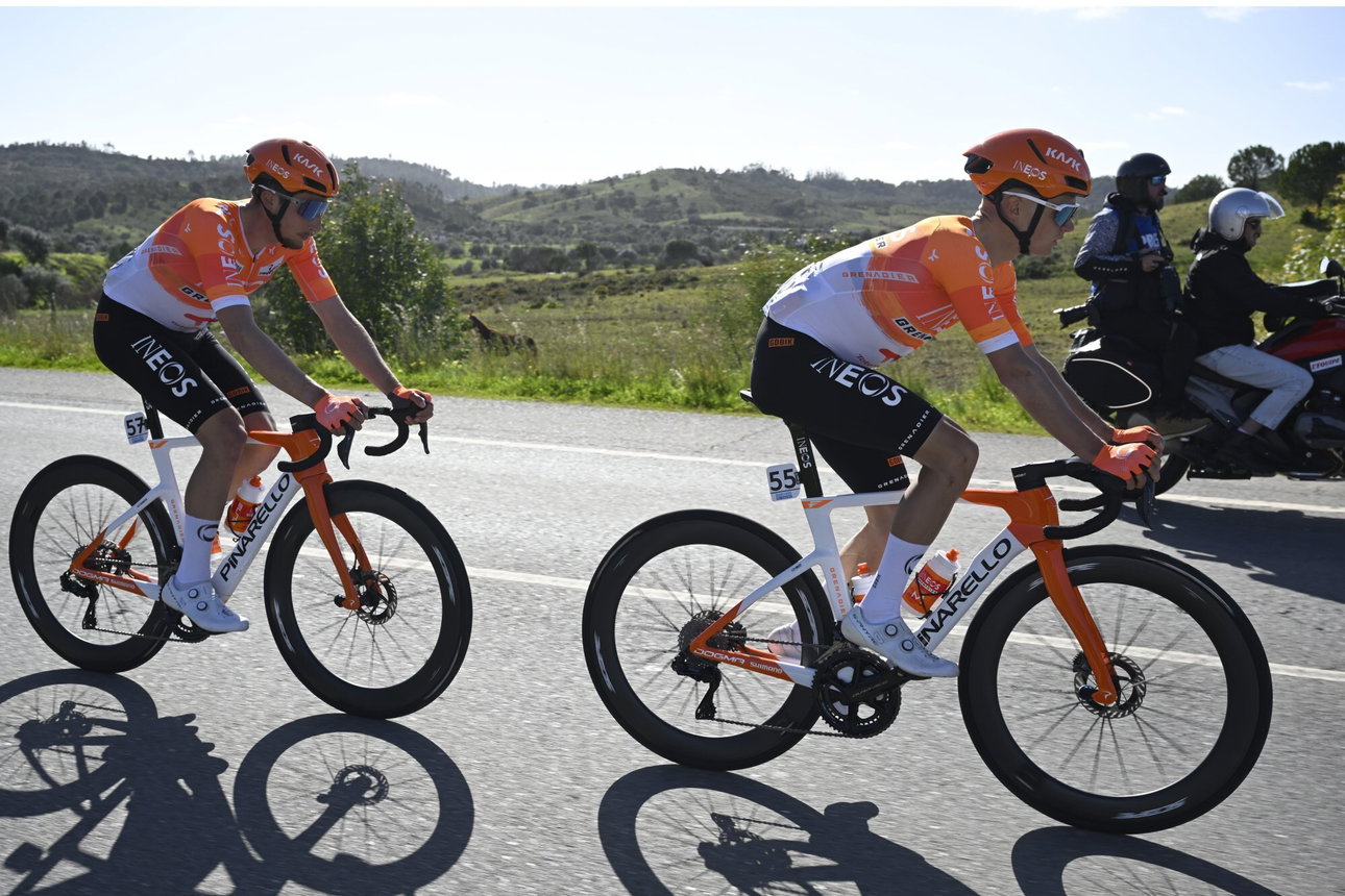 Netcompany INEOS en una contrarreloj por equipos de París-Niza 2026. Crédito: Domestique Cycling / Cor Vos.
