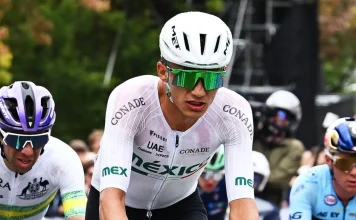Isaac Del Toro responde a Pidcock tras la polémica del Mundial de Montreal